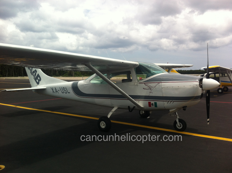 Cessna 182 Cancun Airplane