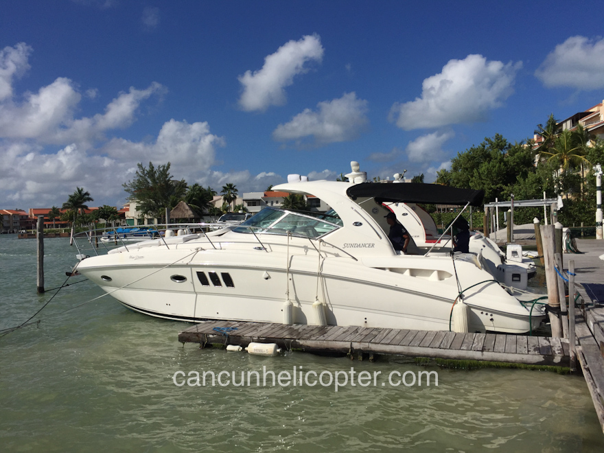 Sundance Sea Ray 36ft Cancun Yacht by CANCUN HELICOPTER