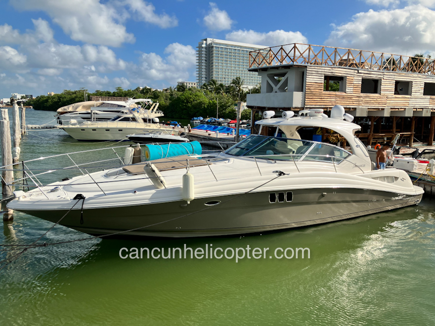 Sundancer Sea Ray 44ft Cancun Yacht by CANCUN HELICOPTER